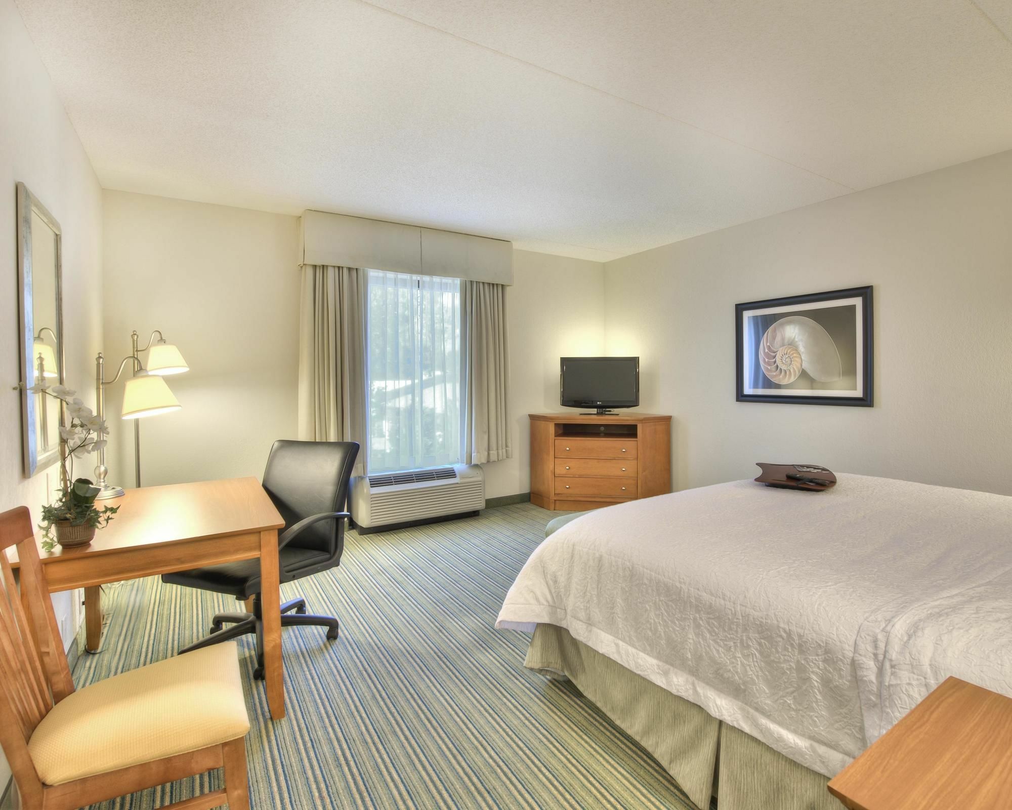 Hampton Inn Wilmington University Area Bagian luar foto