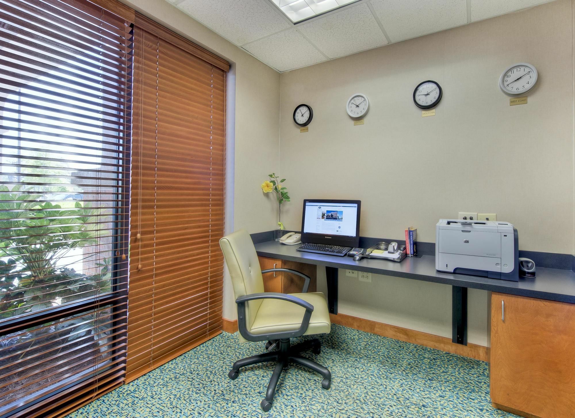 Hampton Inn Wilmington University Area Bagian luar foto